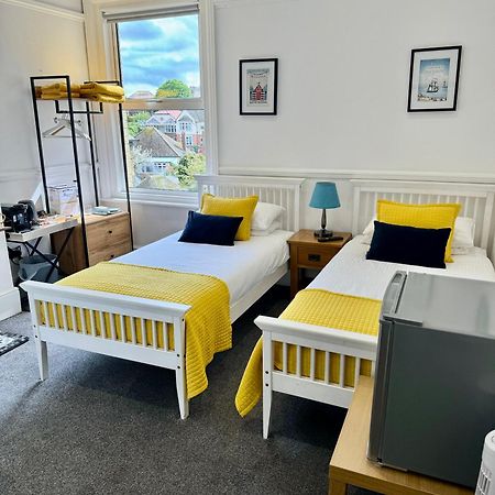 ברודסטיירס Pierremont En-Suite Rooms מראה חיצוני תמונה