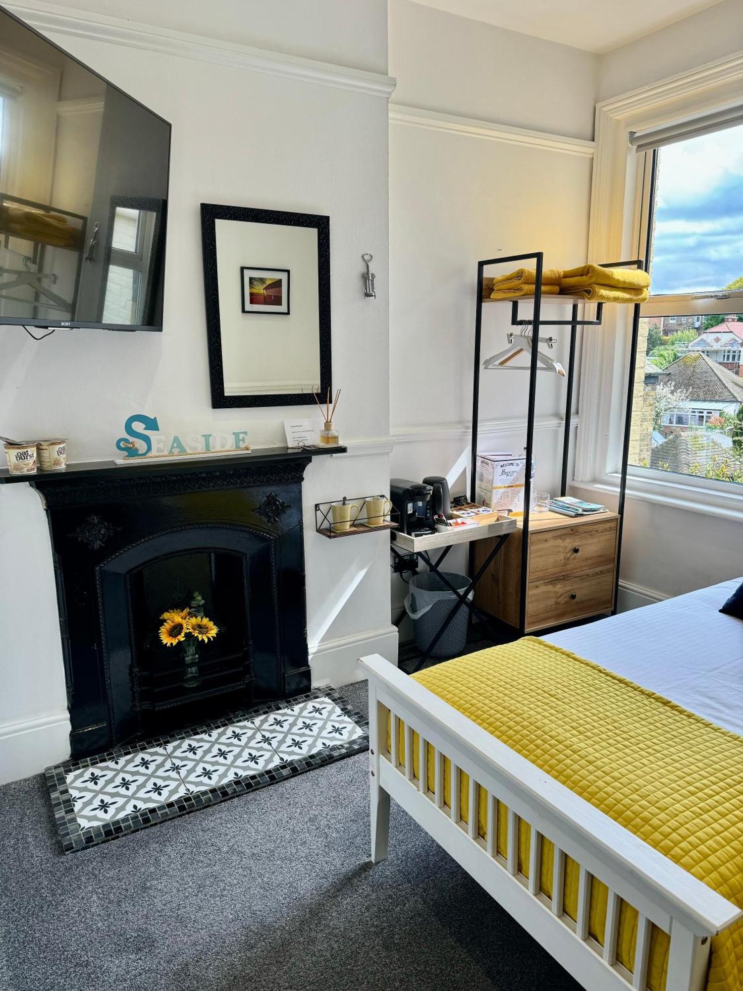 ברודסטיירס Pierremont En-Suite Rooms מראה חיצוני תמונה